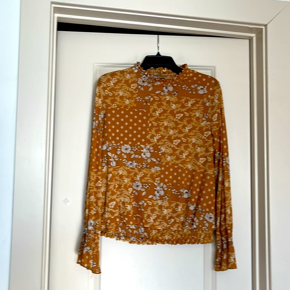 LUNA Fall Color Long Sleeve with Elastic Waist Flower Blouse (L)
